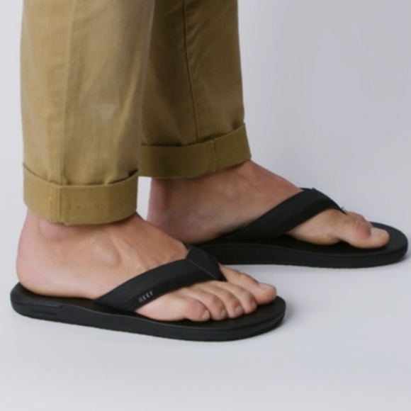 Reef Mens Cushion contoured Black Sandals | Mens Size 8 - Picture 2 of 7